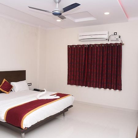 Hotel Grand Kubera Chikmagalūr Exteriér fotografie