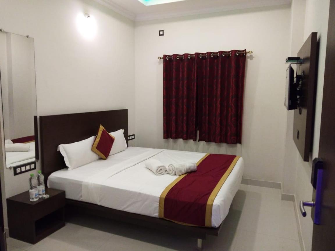 Hotel Grand Kubera Chikmagalūr Exteriér fotografie